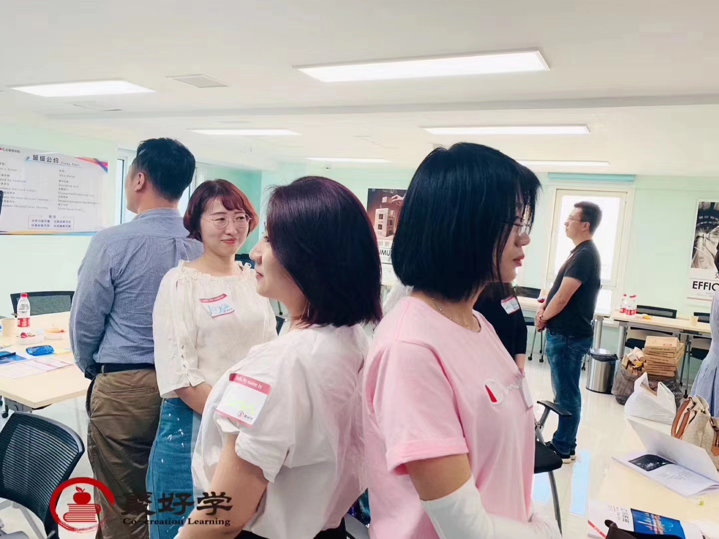 伊恩老师在中国工作的照片花絮
